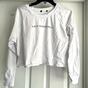 White long sleeve crop top